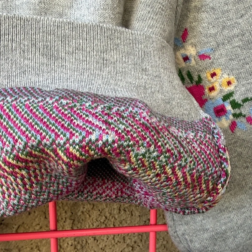 New Gap Gray Floral Knitted Cotton Sweater